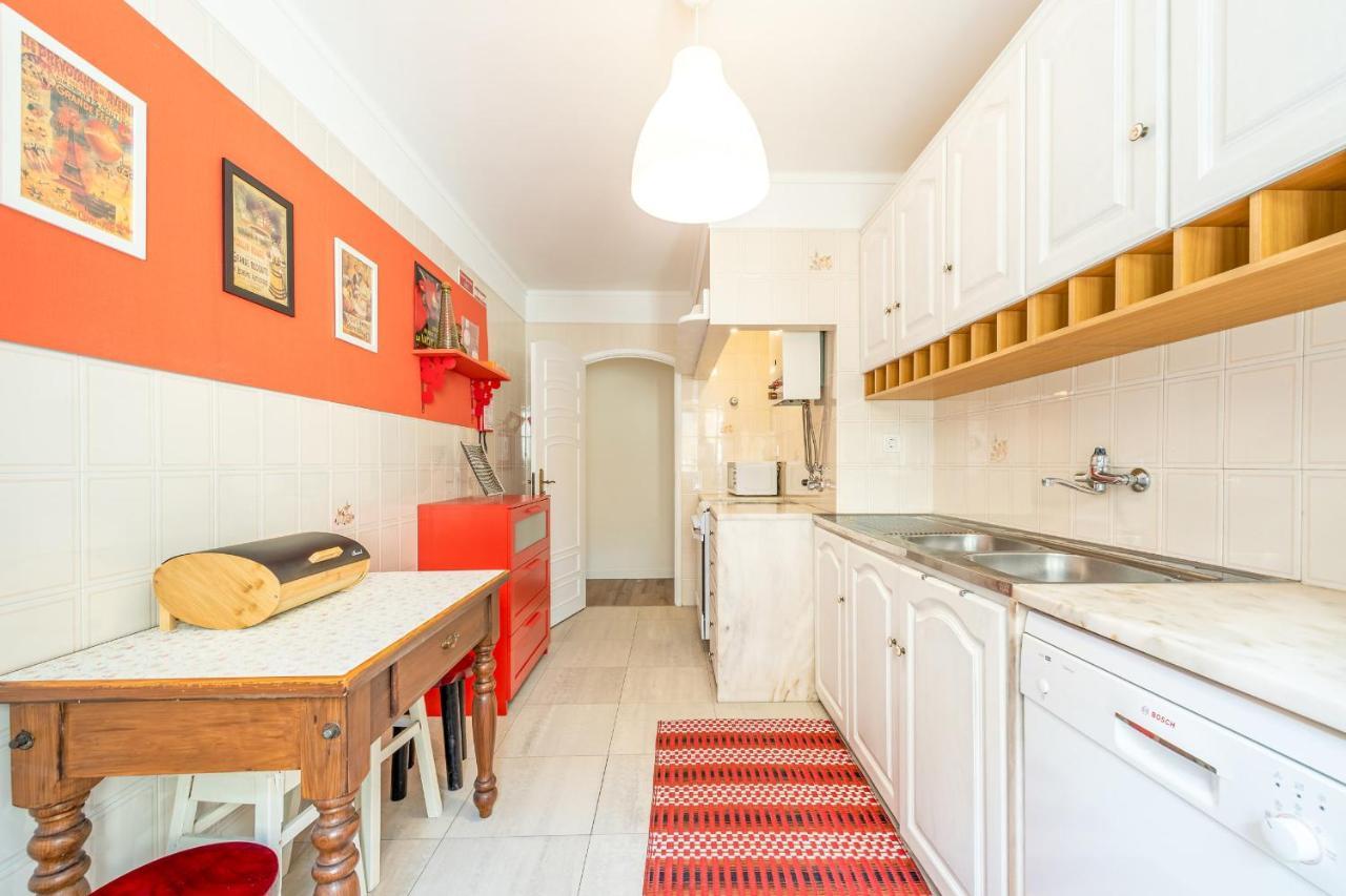 Guestready - Minimalist Downtown Apt With Terrace Apartment Carcavelos  Ngoại thất bức ảnh